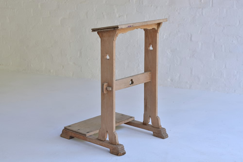 002 Vintage lectern